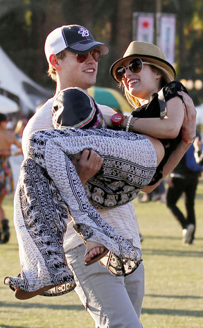 Chord Overstreet, Emma Roberts Chord Overstreet, Emma Roberts